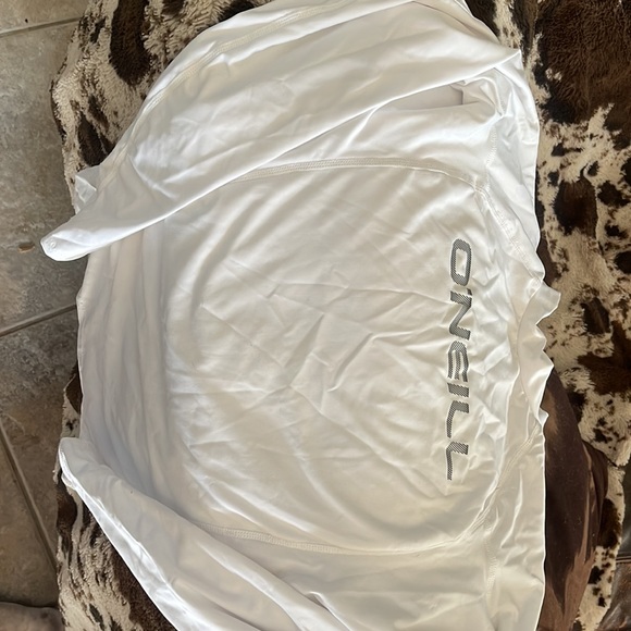 Oneill Rashguard. Brand new - Picture 2 of 3